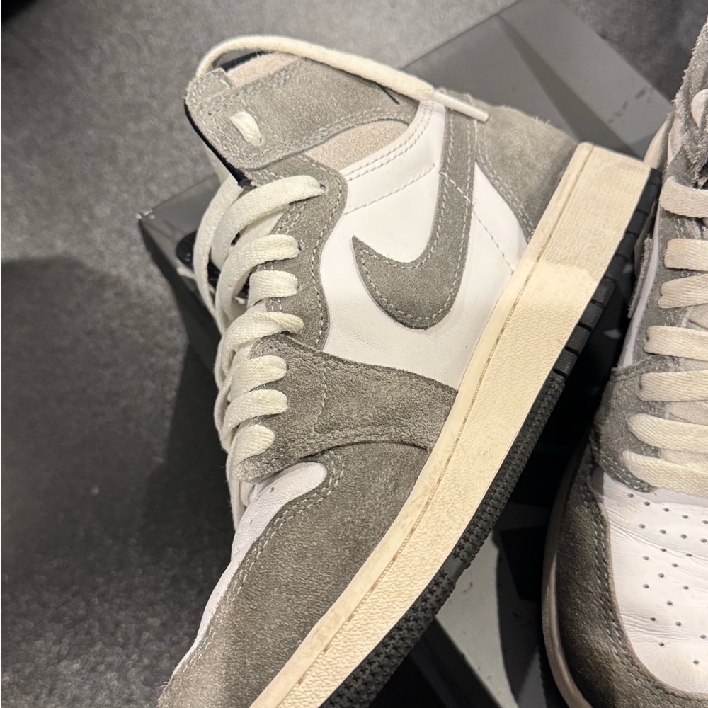 Jordan 1 Retro High - Picture 3 of 4